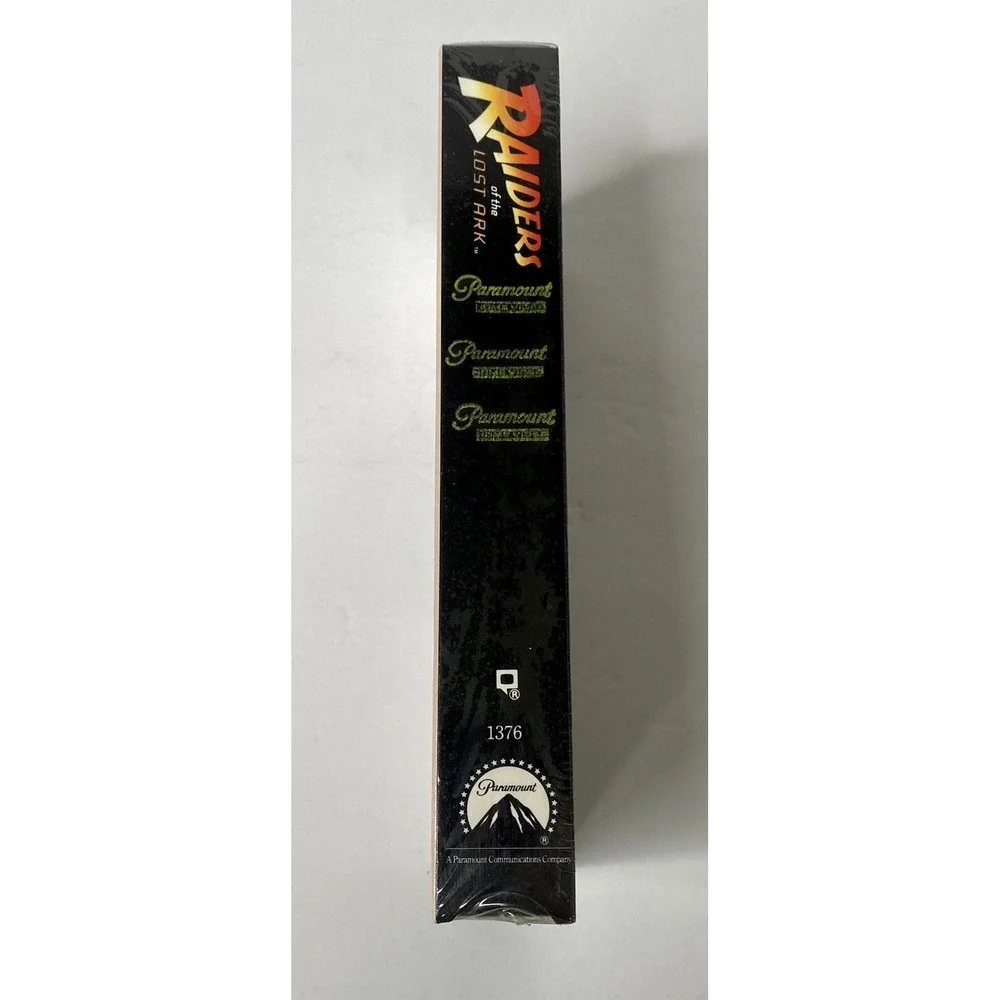 Indiana Jones Raiders of the Lost Ark 1981 Vhs Paramount Watermarks Sm. Tear New